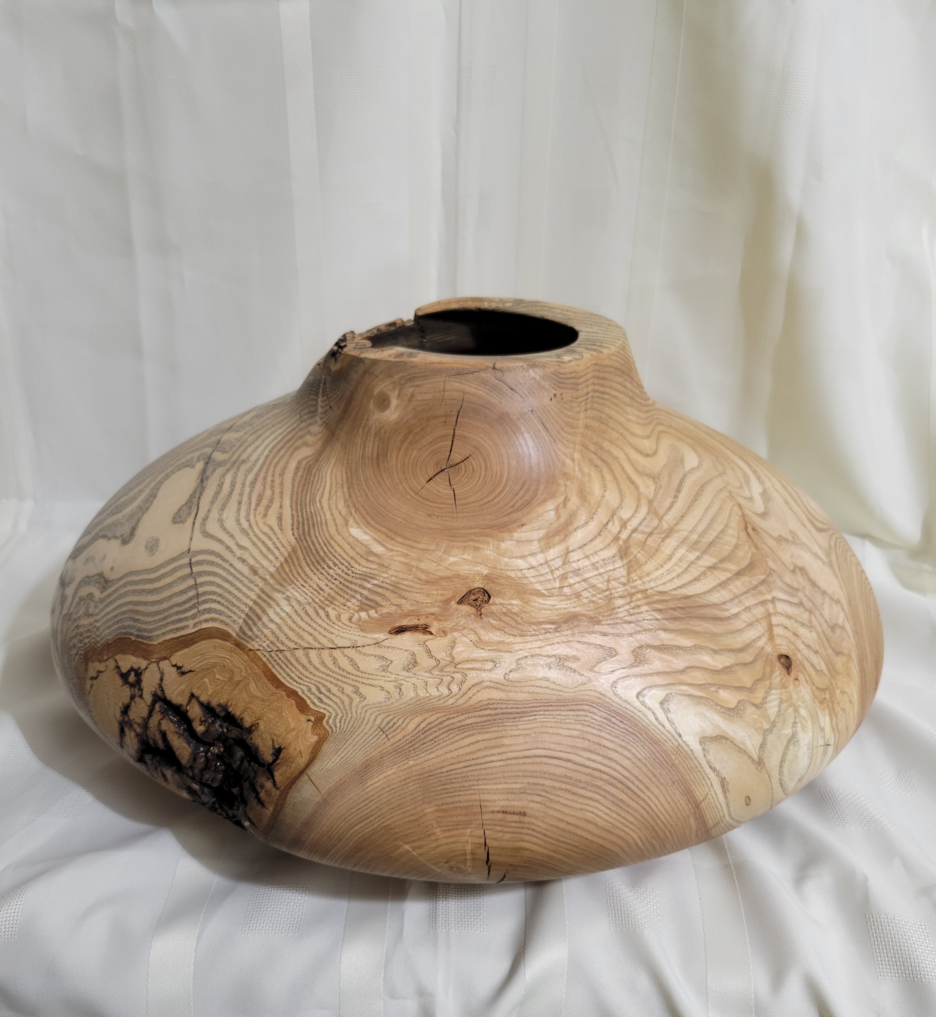 Ash Hollowform